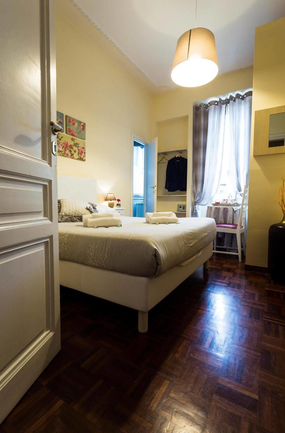 Arie Romane Guesthouse Exteriér fotografie